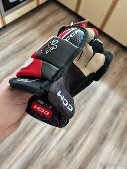 Hokejové rukavice CCM Jetspeed FT6 Pro-Red/Black (11-junior) - 3