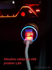 Nabíjačka USB do auta/kamiónu a indikátor stavu akumulátora - 3
