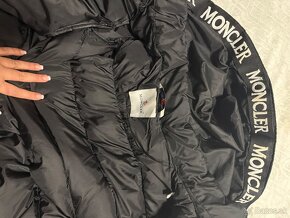 Moncler bunda veľkosť 4 dlhá - 3