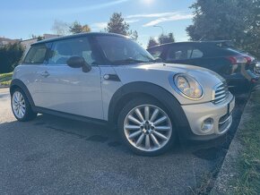 Mini Cooper 1.6 benzín (2012) - 3