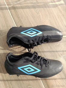 Kopačky Umbro UX Accuro - 3