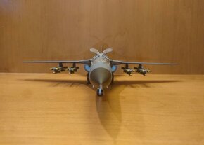 F-111 Aardvark - model letadla 1:72 - 3