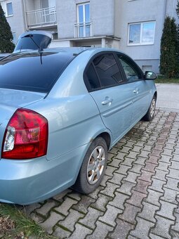 Hyundai accent 2008 - 3