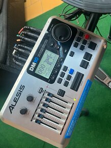 Alesis dm10 - 3