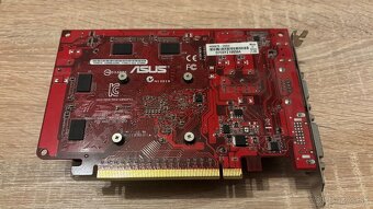 AMD HD6670 2GB - 3