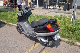 Aprilia Atlantic 125 - 3