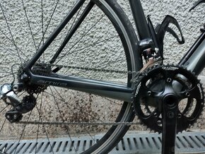 Cestny karbonovy bicykel Specialized Amira, Di2 Ultegra 11s - 3