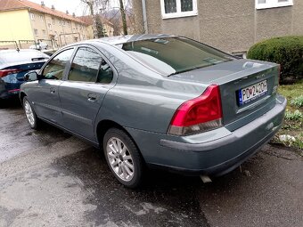 Volvo S60 benzín Manuál - 3