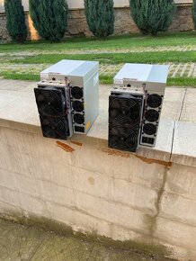 Z15 a L7 miner - 3