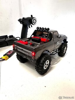 ZÁNOVNÍ Axial SCX24 v MEGA tuningu - 3