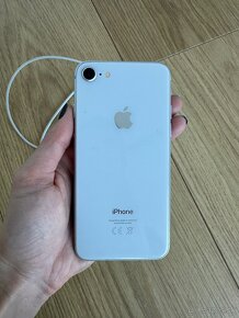 Apple iPhone 8 64GB White - 3