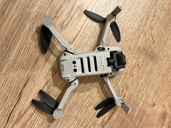 DJI Mini 2 SE Fly More Combo - 3