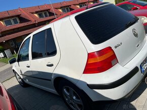 Volkswagen GOLF 4 - 3