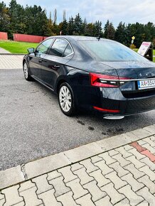 Predám škoda superb 2.0tdi Laurin&Klement - 3