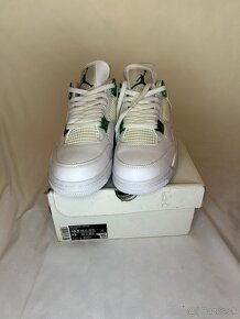 Jordan Retro 4 "Green Metallic" - 3