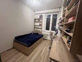 Na predaj zariadený Apartmánový byt v BB - 3