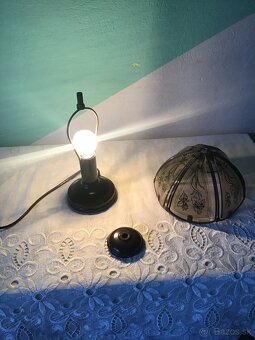 KOVOVá RETRO NOčNá LAMPA - 3