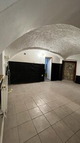 Skalica centrum - prenájom obchodných priestorov 40+20 m2 - 3