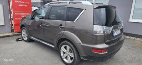 Mitsubishi Outlander - 3