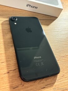 Iphone xr - 3