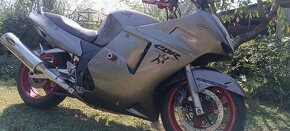 Honda CBR 1100 xx - 3