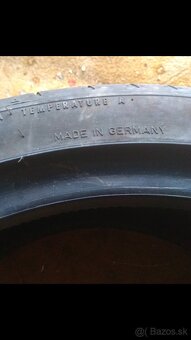 225/40 R18 - 3