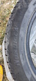 Predam pneumatiky 235/55 R19 zimne - 3