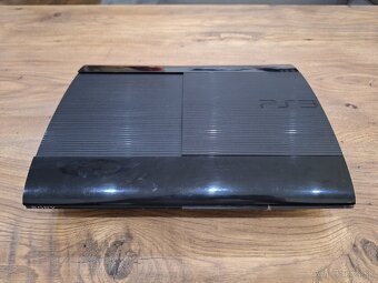 PS3 Super Slim 500GB plne funkčná konzola bez ovládača - 3