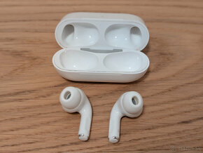 Airpods Pro (1st gen) - original / iStores - 3