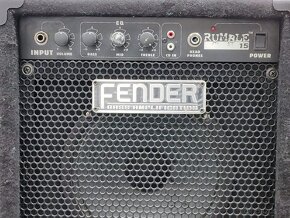 Basové kombo Fender  Rumble 15 15-Watt 1x8" - 3