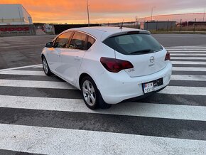 Opel Astra J - 3