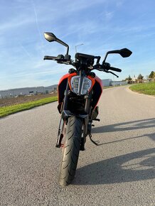 Predám motorku KTM Duke 390 2021 - 3