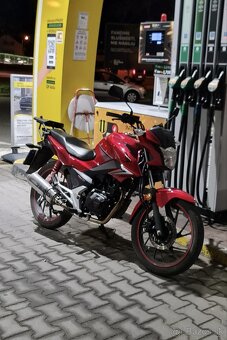 Honda CB125F - 3