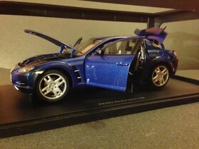 1:18 Mazda Rx-8 X-man2 movie Autoart - 3