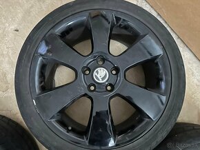 5x112 R18 Skoda luna cierne - 3