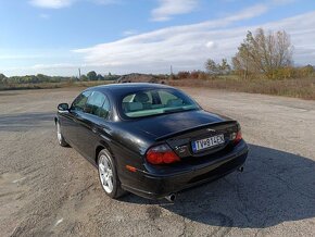 Jaguar S-type R Supercharged - 3