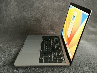 MacBook Pro 13,3" (2019) - 3