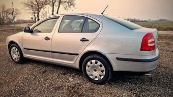 SKODA OCTAVIA 2 TOUR 1.6MPI 2011 - 3