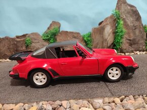 Prodám model 1:18 Porsche 911 Cabrio - 3