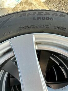 205/60 R16 zimné Bridgestone - 3