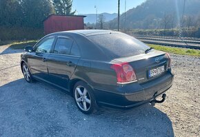 Toyota Avensis 2.2 D-4D 110kw Navi,Xenony,Webasto - 3