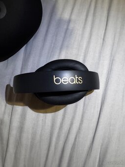 Beats by Dr. Dre Studio3 Wireless - 3