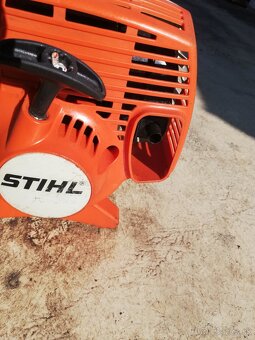 Vyvetvovacia píla so Stihl motorom - 3