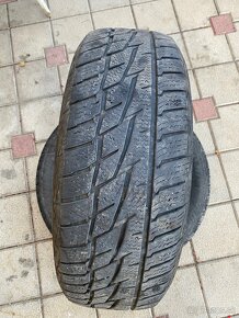 Pneu 195/65 r15 - 3