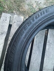 Bridgestone 255/40 R18 2x=50€ - 3