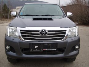 TOYOTA HILUX DOUBLECAB 2,5 D-4D 106KW 4x4 Uzavierka . - 3