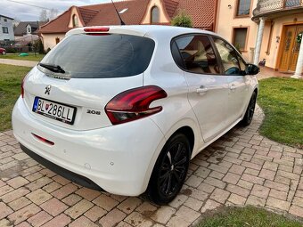 Peugeot 208 1.2i 85.990km - 3