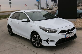 Kia Ceed 1,5 T-GDi AT7 Silver Silver pack - 3