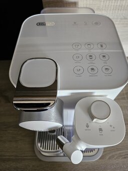 Kapsulový kávovar DeLonghi Nespresso Gran Lattissima - 3