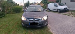 Opel Astra 1.4 turbo benzín 88 kw 122 koní - 3